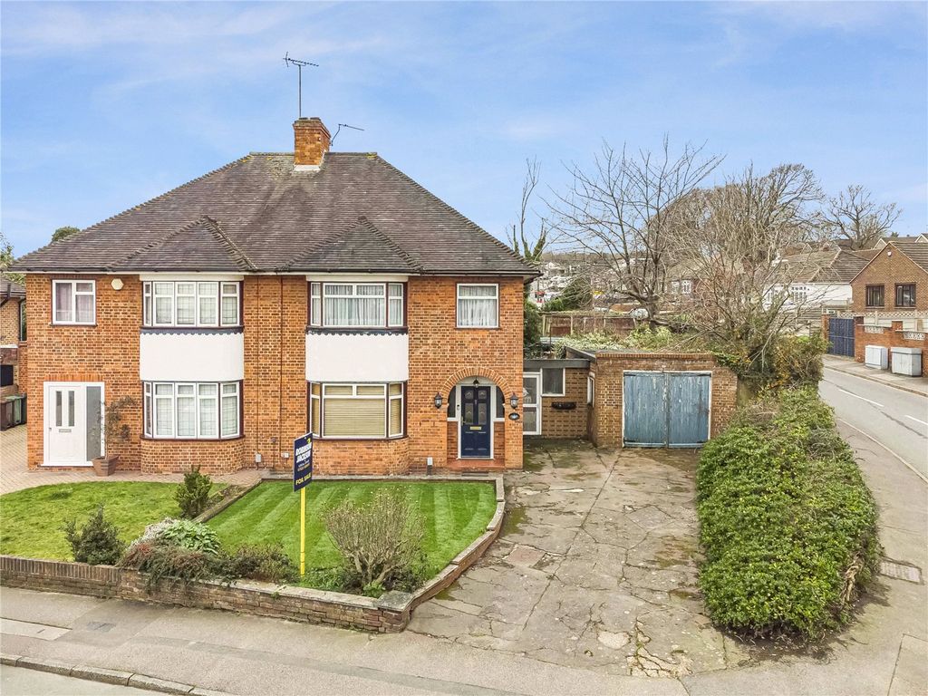 Property photo 1 of 18 Front External