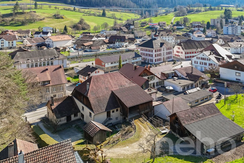 Property photo 3 of 13