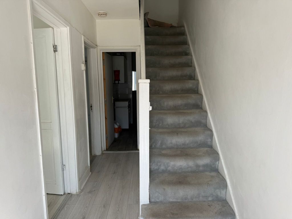 Property photo 2 of 10 Gallery