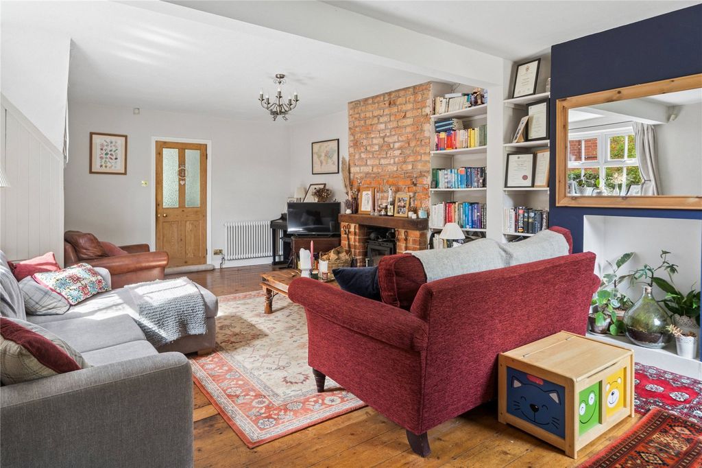Property photo 3 of 15 Sitting Room