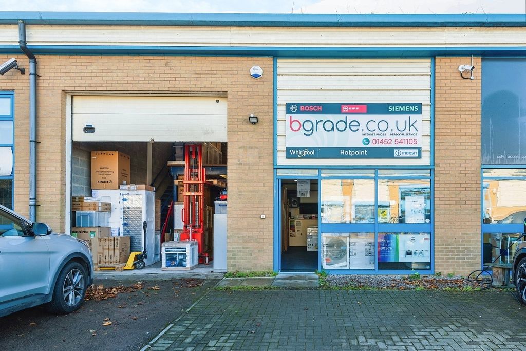 Property photo 1 of 7