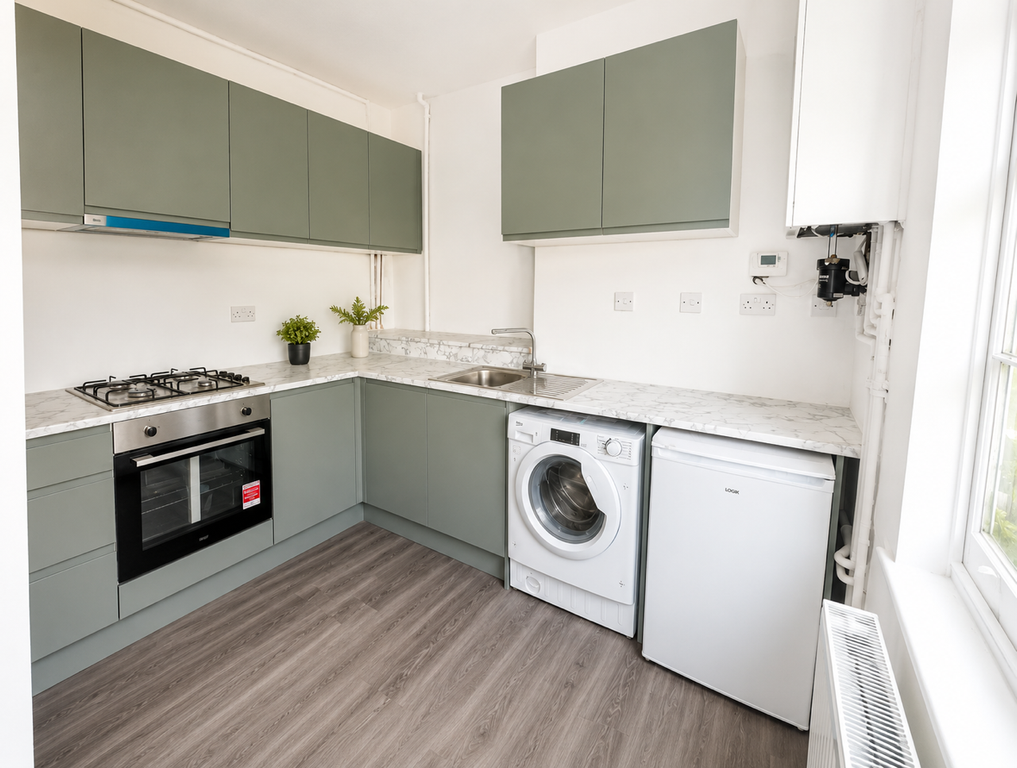 Property photo 1 of 6 Kitchen
