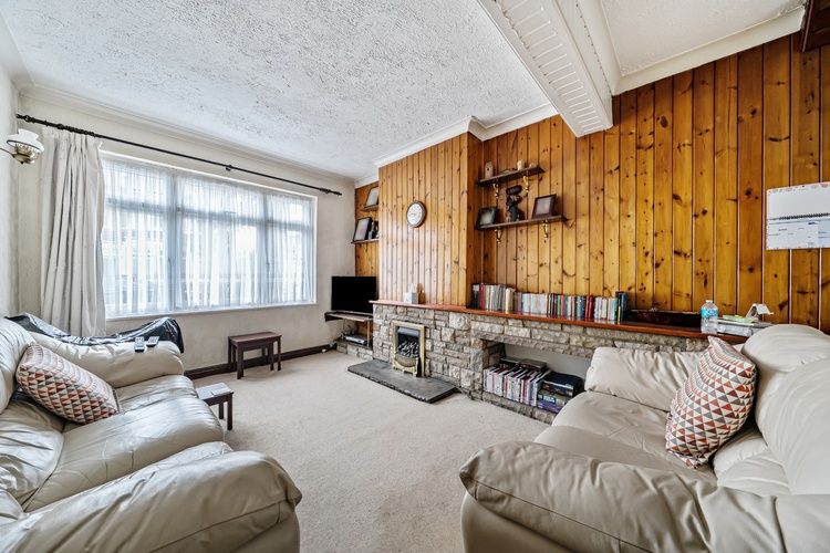 Property photo 2 of 21