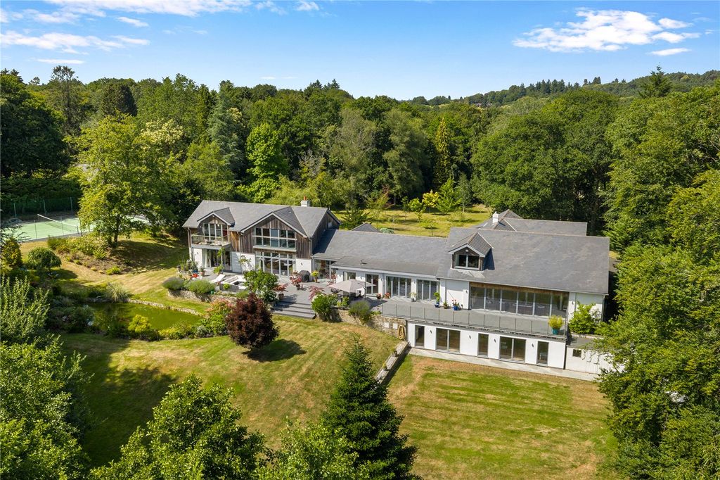 Property photo 1 of 28 Exterior