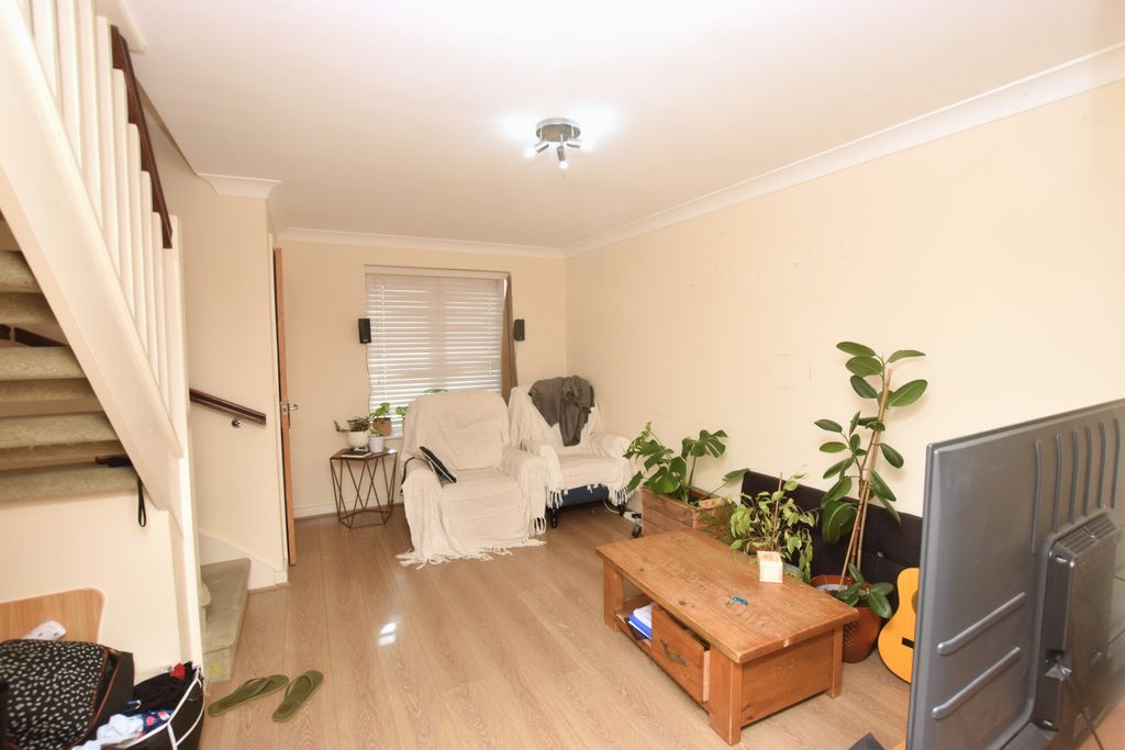 Property photo 3 of 9 Dsc_0056