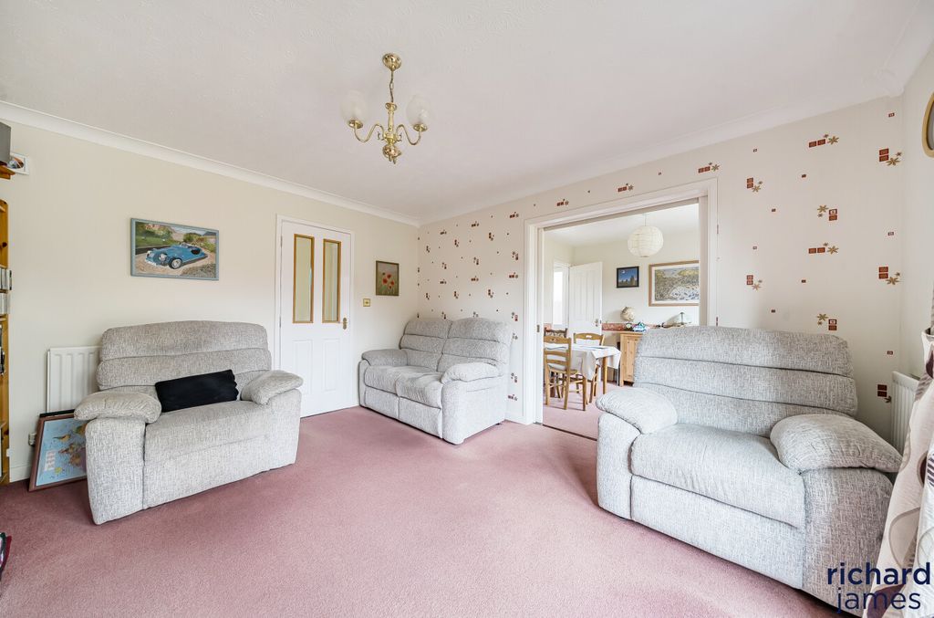 Property photo 3 of 22 4A588Ef579E14c318F8779Fbf6Eca1c3
