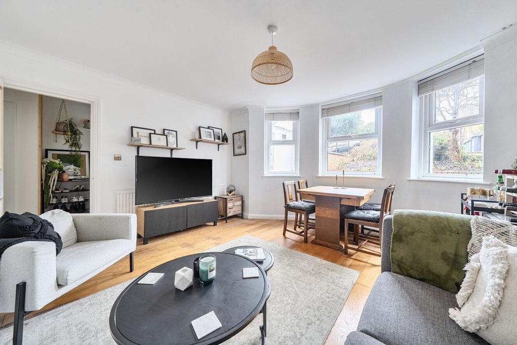 Property photo 3 of 19 Picture No. 08