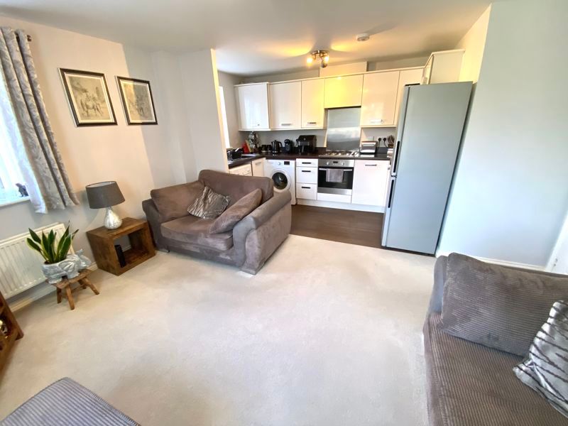 Property photo 3 of 9 Photo 3