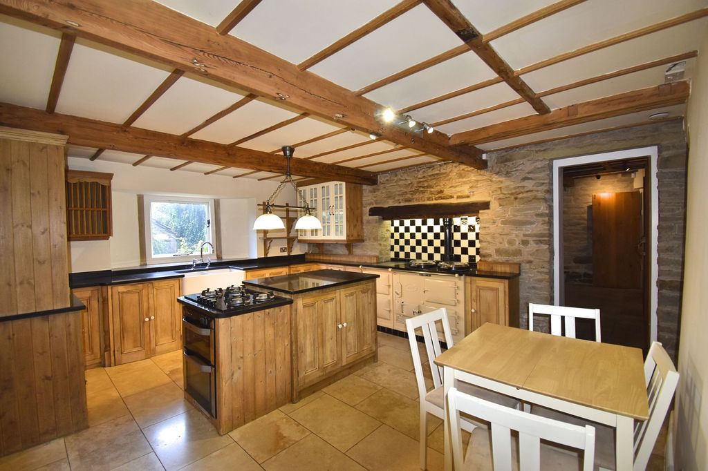 Property photo 2 of 39 Kitchen