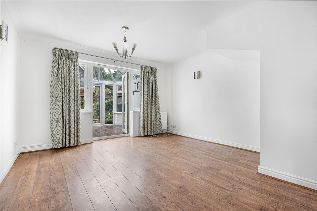 Property photo 2 of 18 14_83693.Jpg