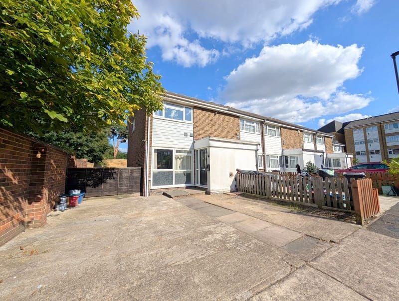 Property photo 1 of 9