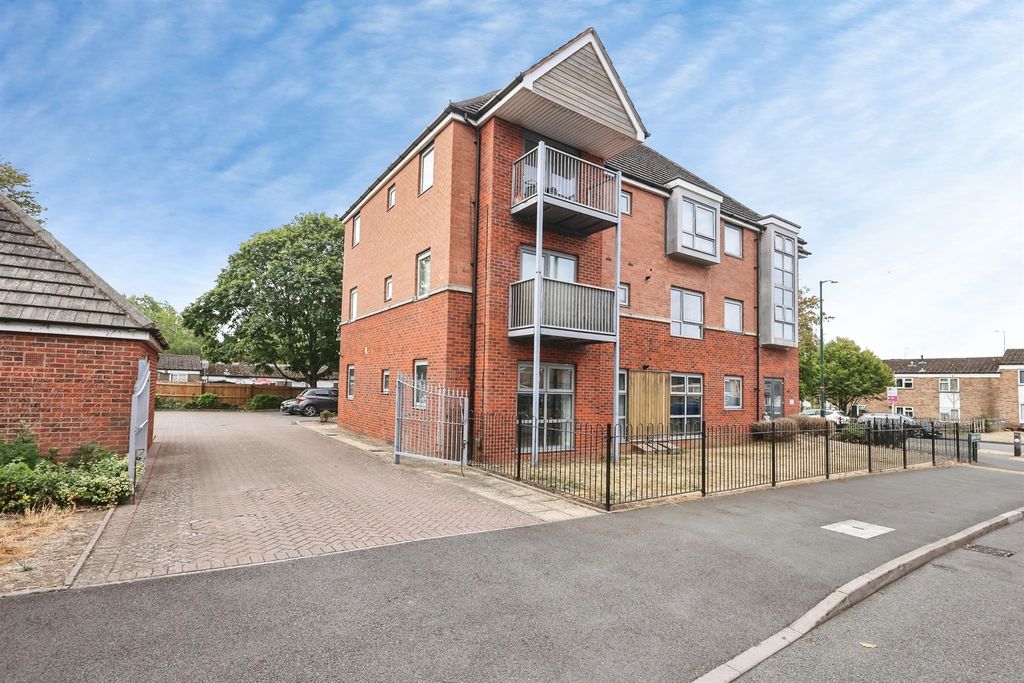 Property photo 2 of 12
