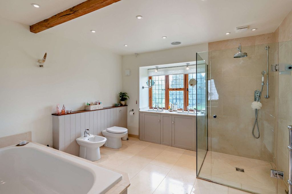 Additional image 13 of 6 bed detached house for saleLamer Lane, Wheathampstead, St. Albans, Hertfordshire AL4