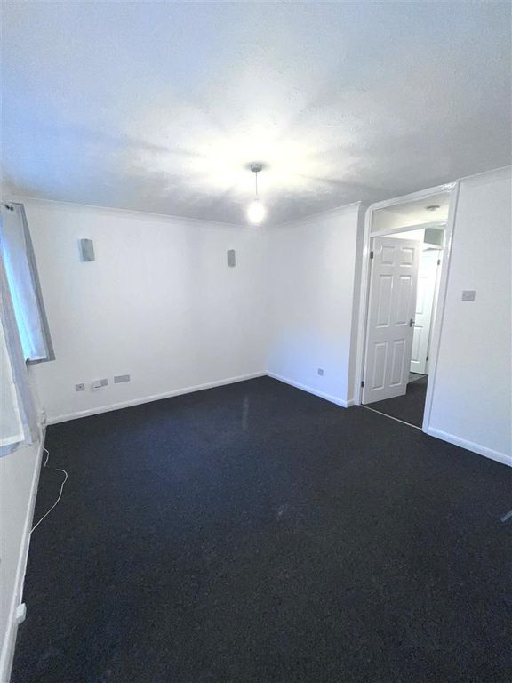 Property photo 2 of 7 Img_0291.Jpg