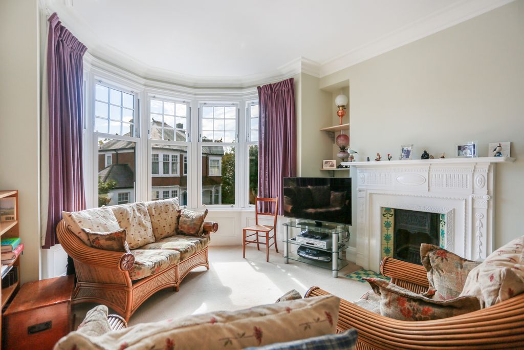 Property photo 3 of 28 296A5635