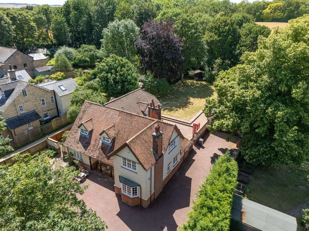 Property photo 1 of 20