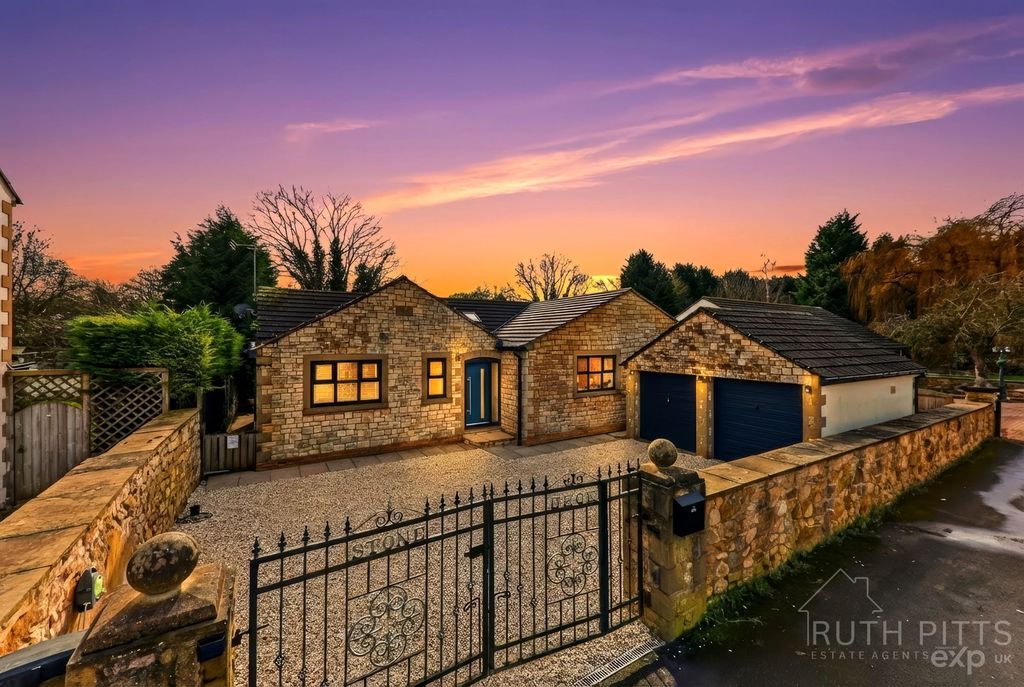 Property photo 3 of 28