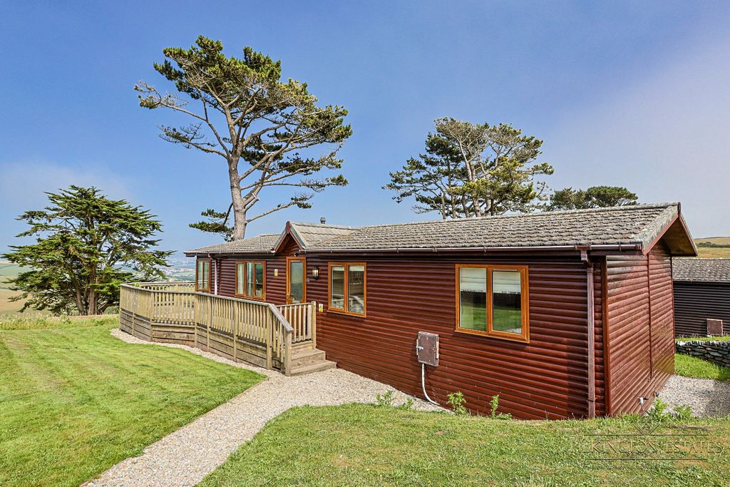 Property photo 1 of 17 4321410