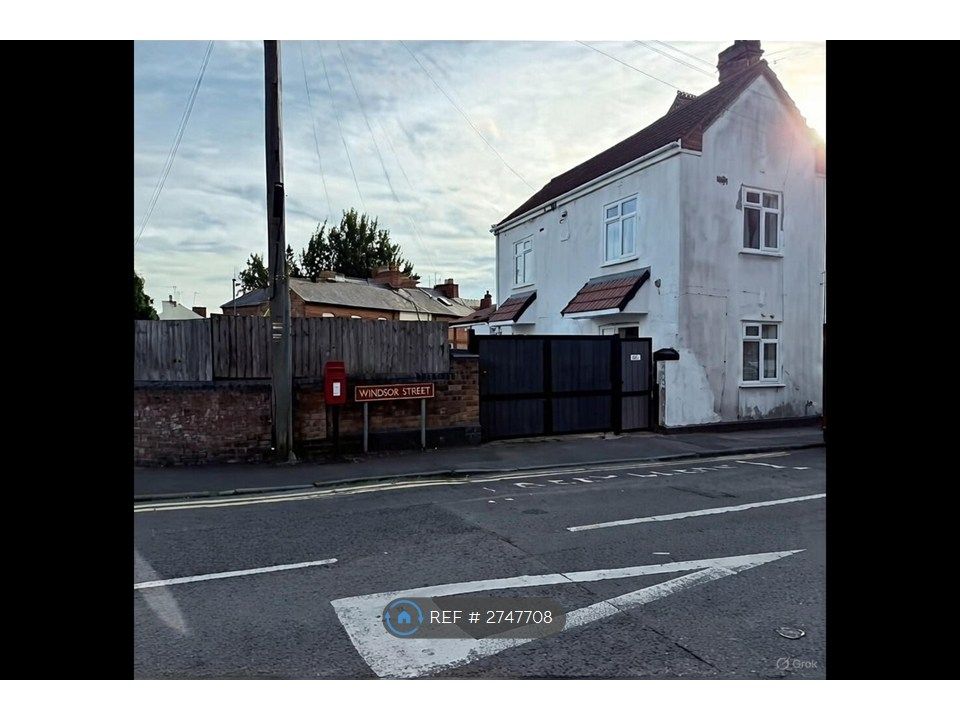 Property photo 1 of 3