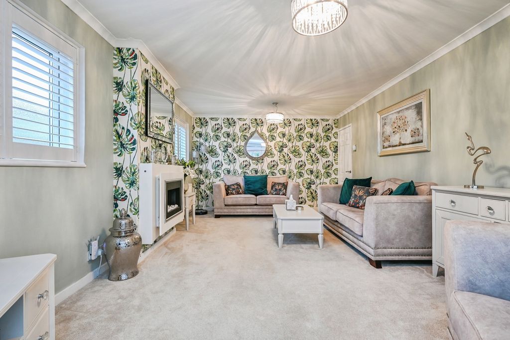 Property photo 3 of 20 Pbox-Img.Jpg