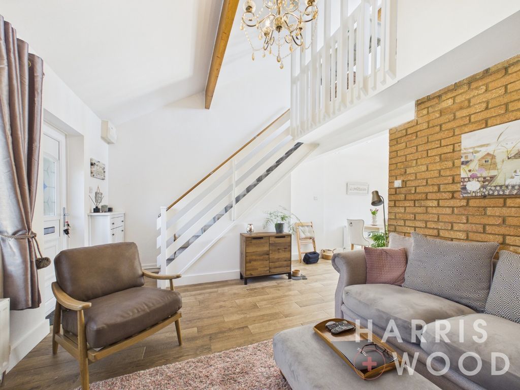 Property photo 3 of 17 5123053