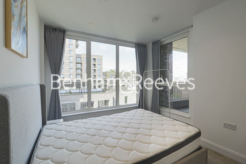 Property photo 3 of 19