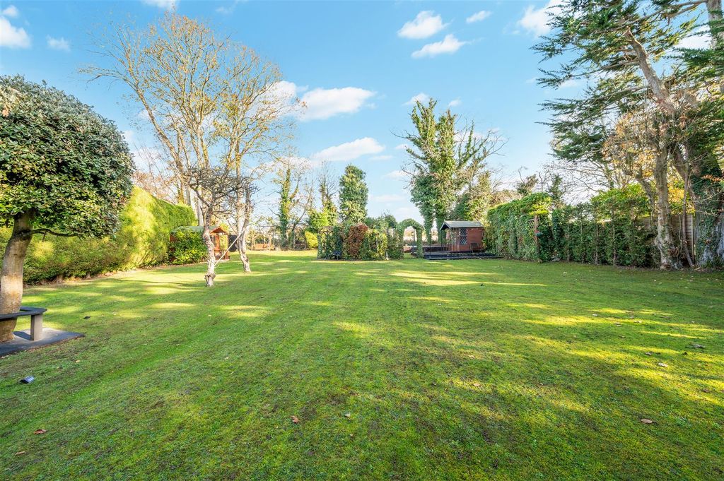 Additional image 25 of 6 bed detached house for saleLongdown Lane North, Epsom KT17