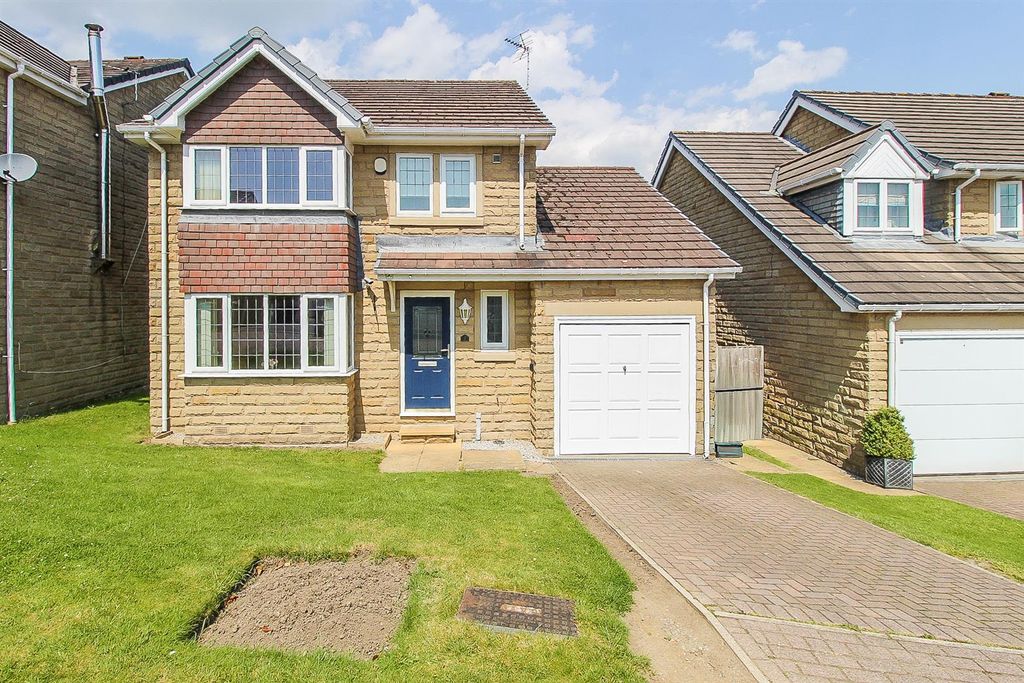 Property photo 1 of 16