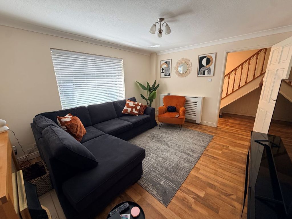 Property photo 2 of 12