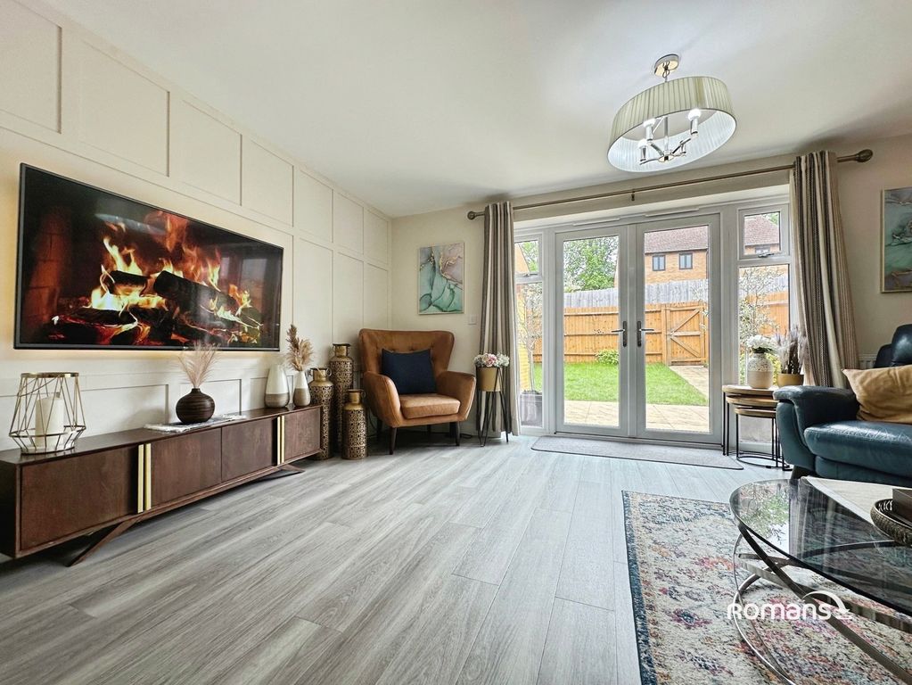 Property photo 3 of 22 Pbox-Img.Jpg