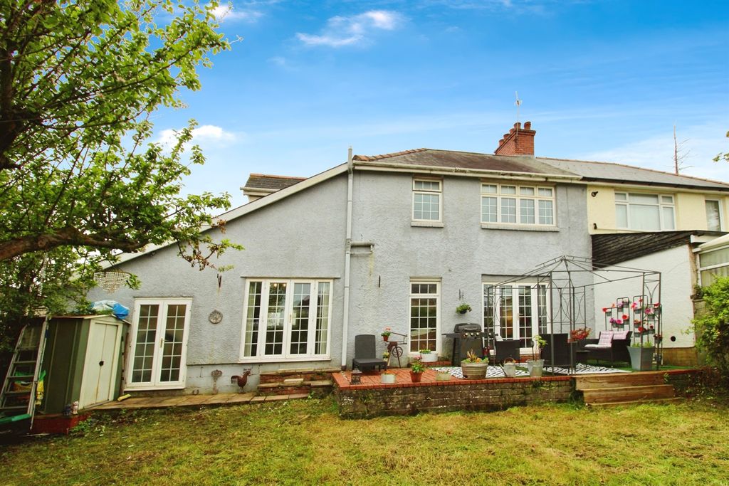 Property photo 2 of 15