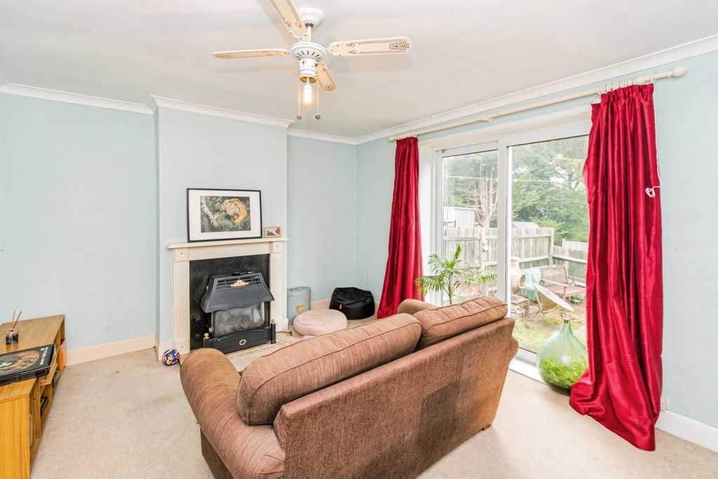 Property photo 2 of 13 Photo