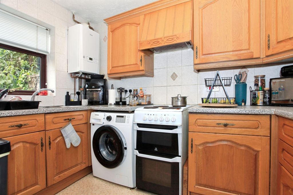 Property photo 2 of 13