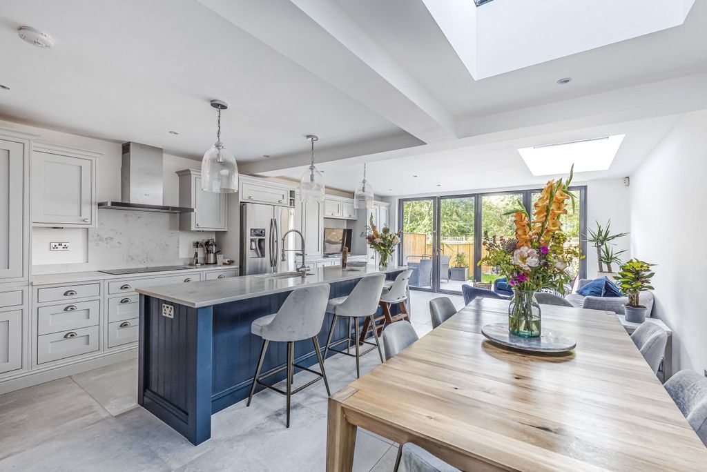 Property photo 1 of 23 620275 (5)c