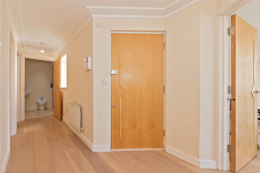 Property photo 3 of 16 10004356-Hr-11.Jpg