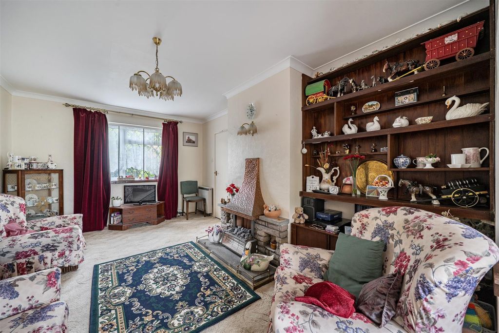 Property photo 3 of 23