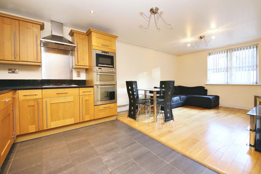 Property photo 2 of 11