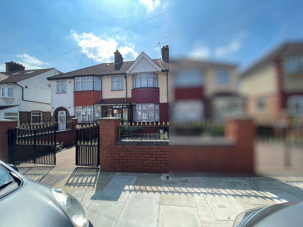 Property photo 2 of 44 Photo 26