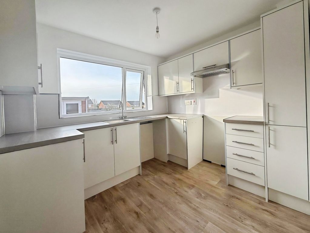 Property photo 3 of 9 Photo 9