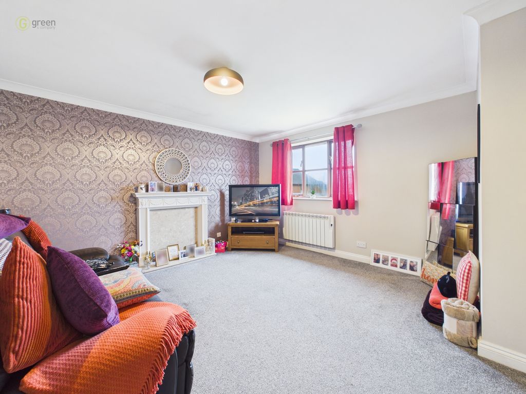 Property photo 3 of 10 Cam01698G0Pr0147Still006