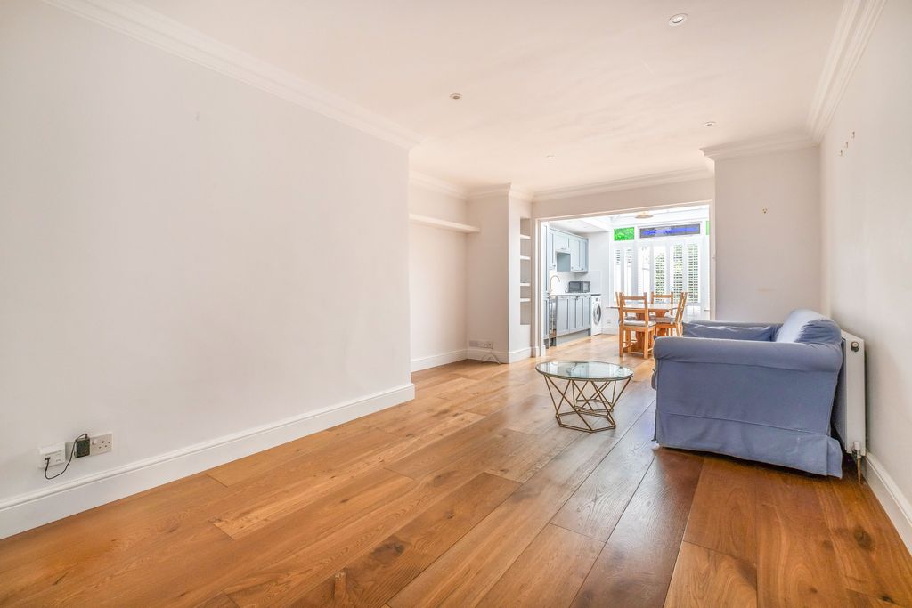 Property photo 3 of 17