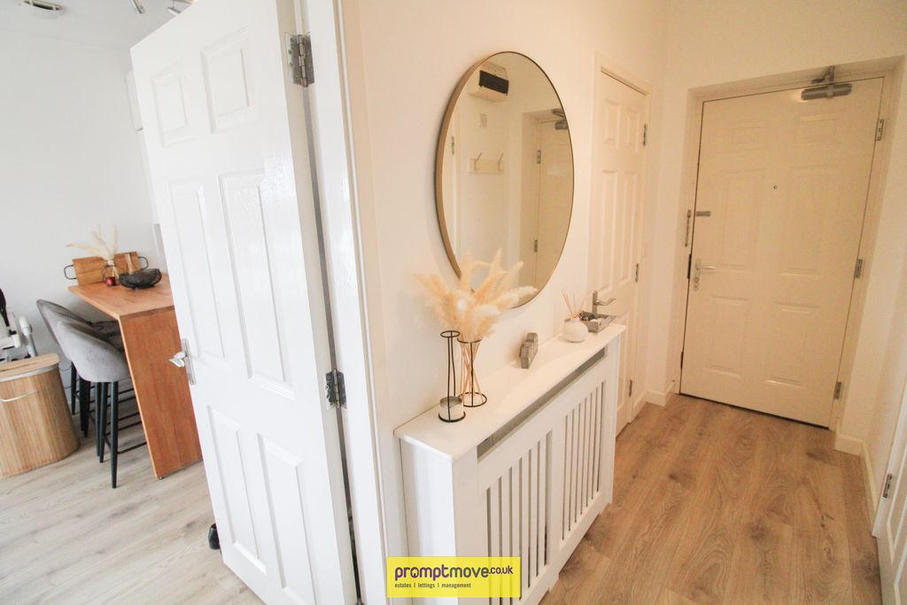 Property photo 3 of 13 Na