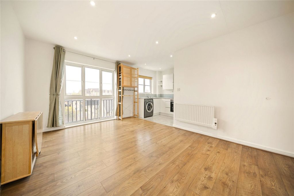 Property photo 2 of 5 Picture No. 03