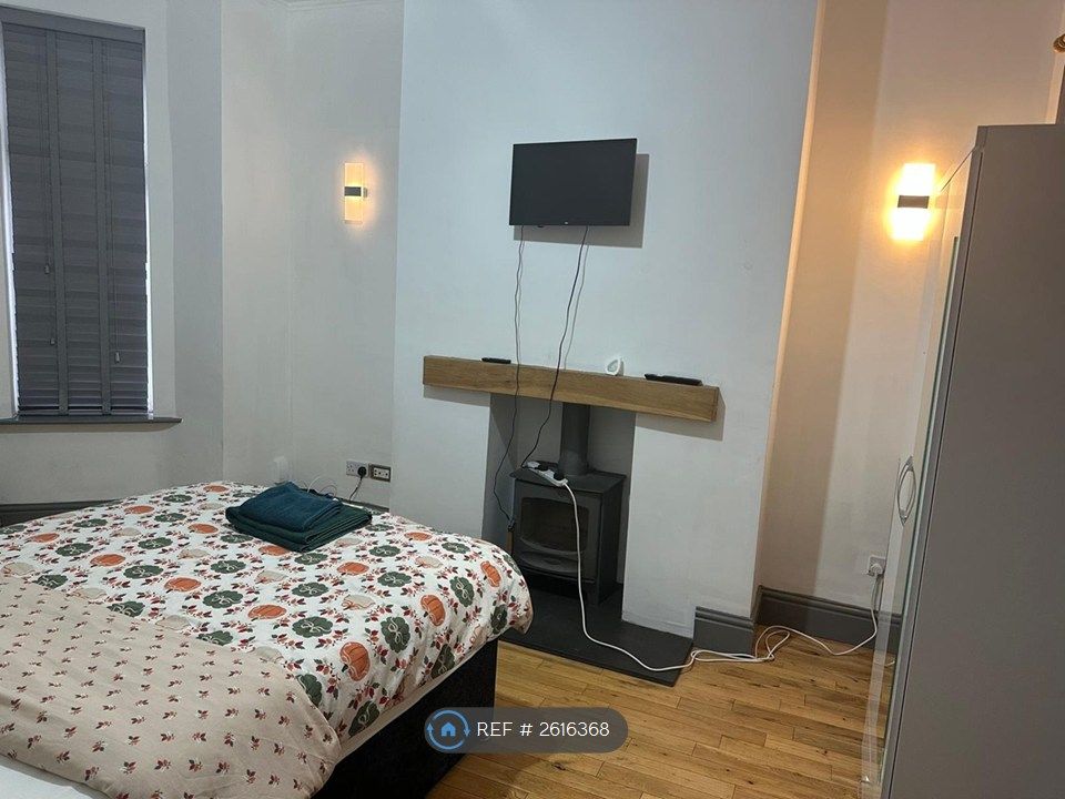 Property photo 1 of 27