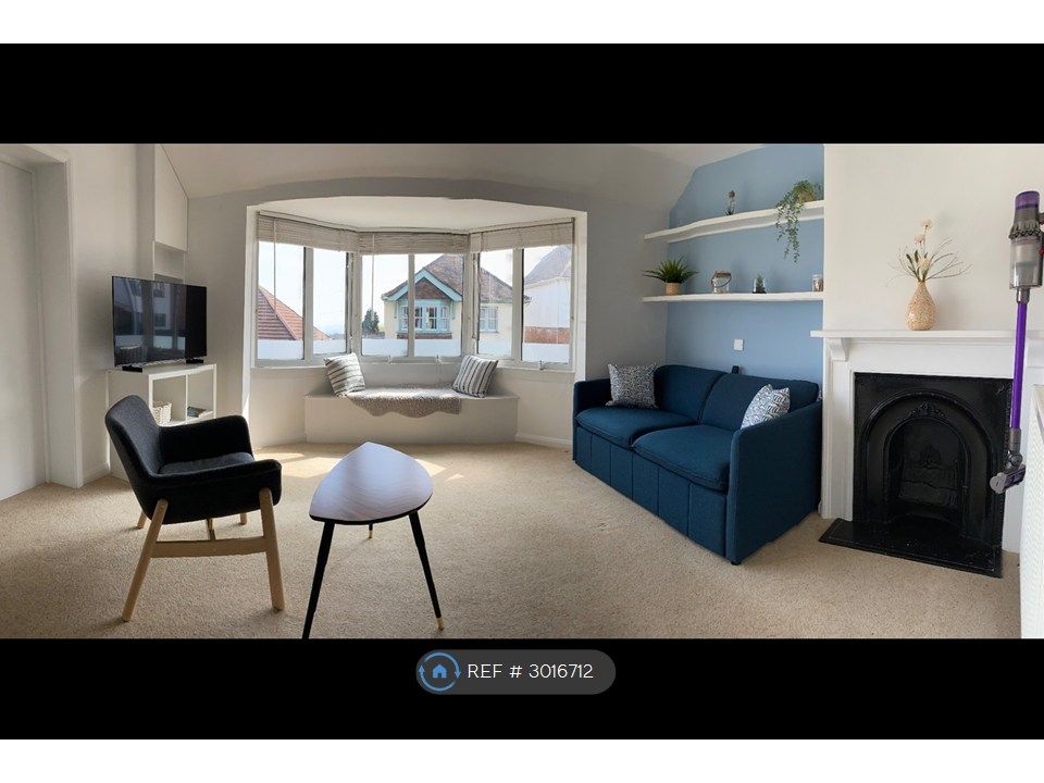 Property photo 2 of 9 Lounge With Sofa Bed