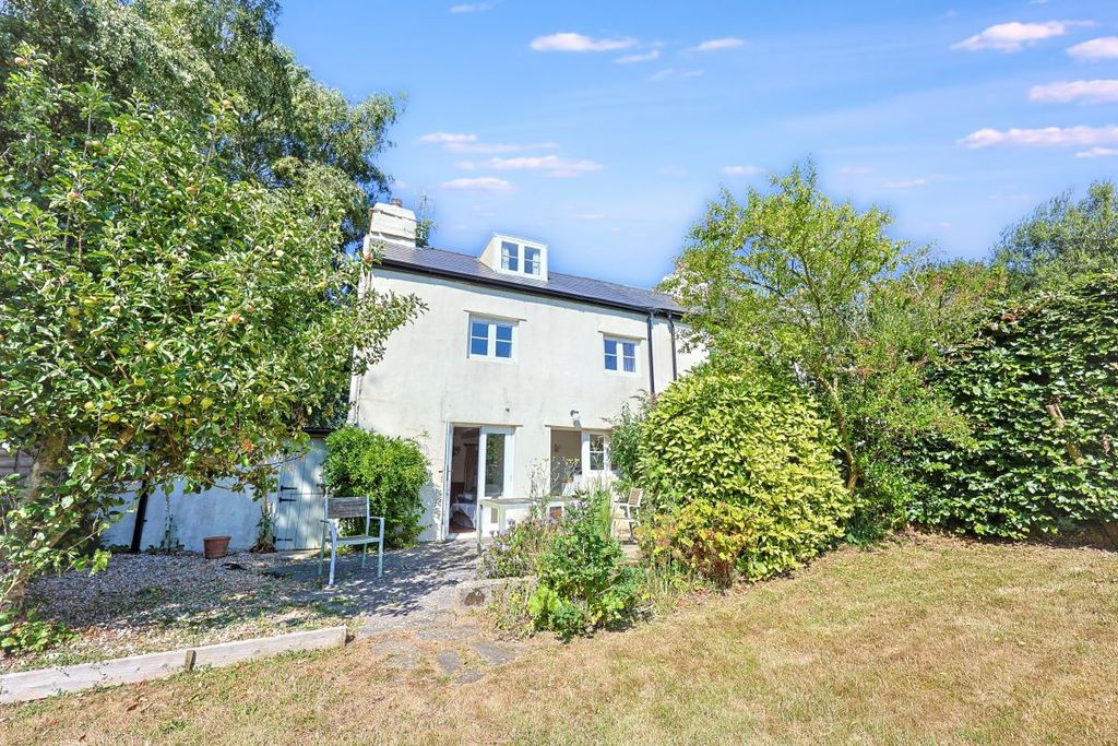 Property photo 3 of 19