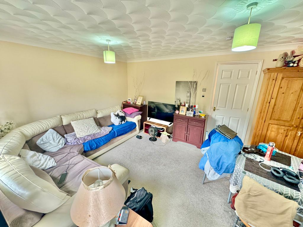 Property photo 2 of 9 Image