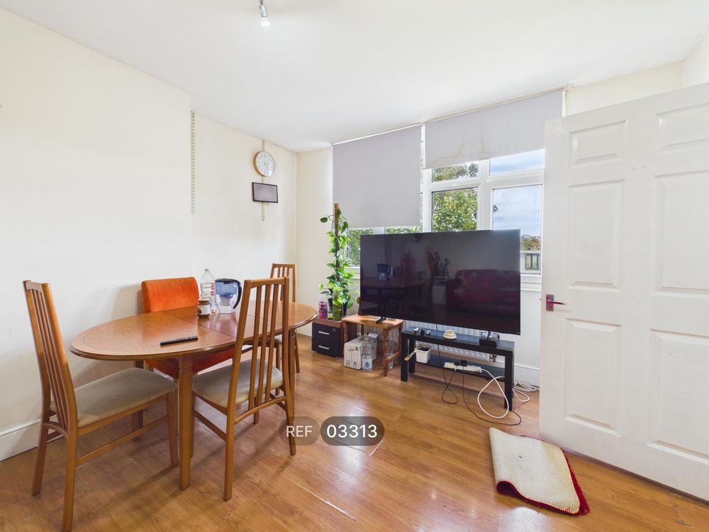 Property photo 3 of 16 Living Room