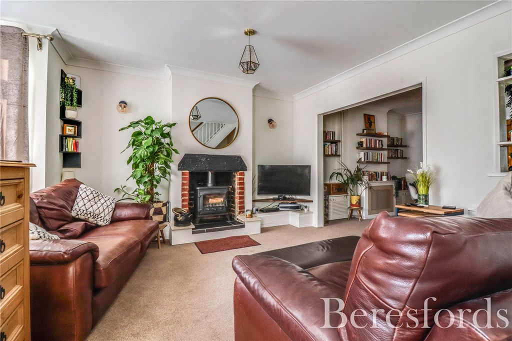 Property photo 2 of 21 2
