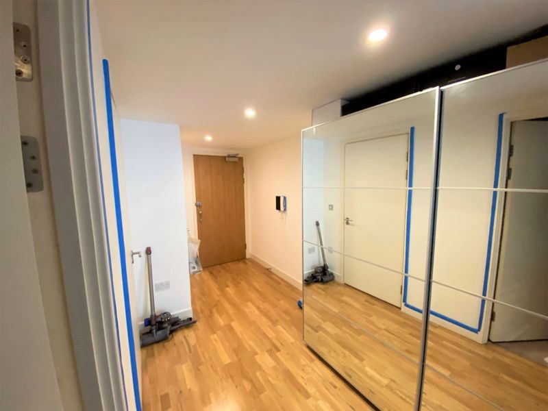 Property photo 1 of 10 Photo 7